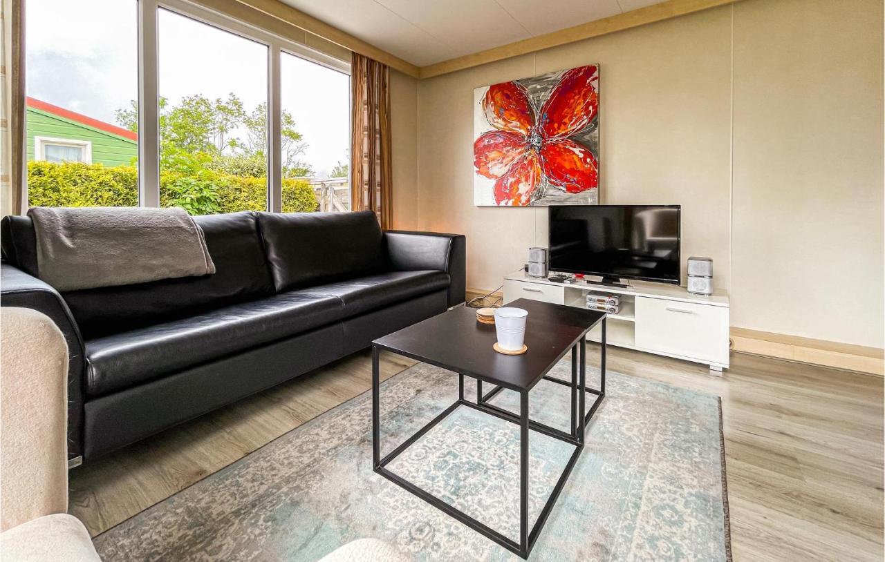 3 Bedroom Stunning Stacaravan In Tzummarum Экстерьер фото